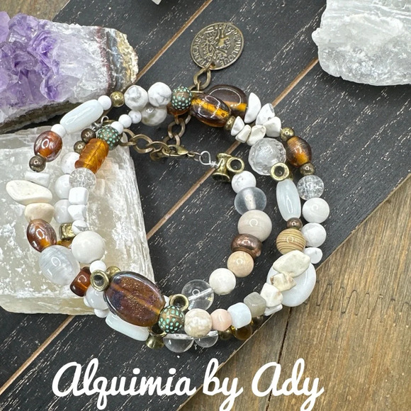 Rustic white howlite brass layered wrap around chunky bracelet - Picture 1 of 5